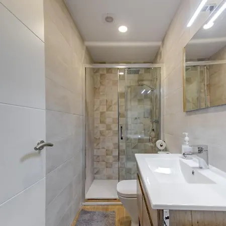 Menora Apartment *