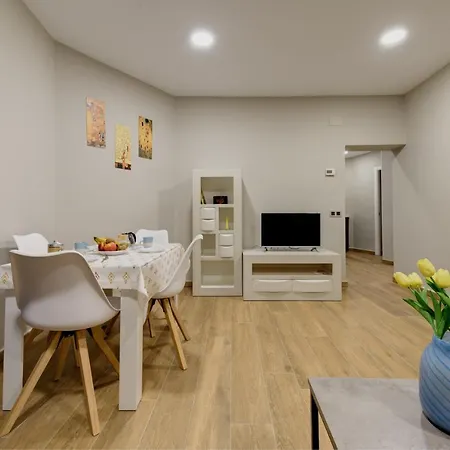 Apartment Menora *